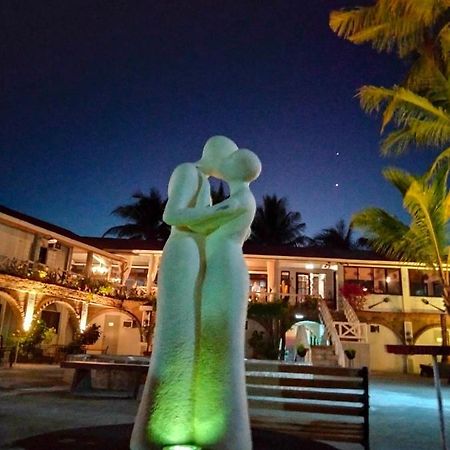 Sunbloom Beachfront Hotel And Restaurant Zambales Sinabacan Exteriör bild