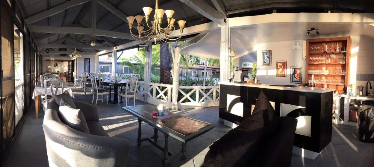 Sunbloom Beachfront Hotel And Restaurant Zambales Sinabacan Exteriör bild