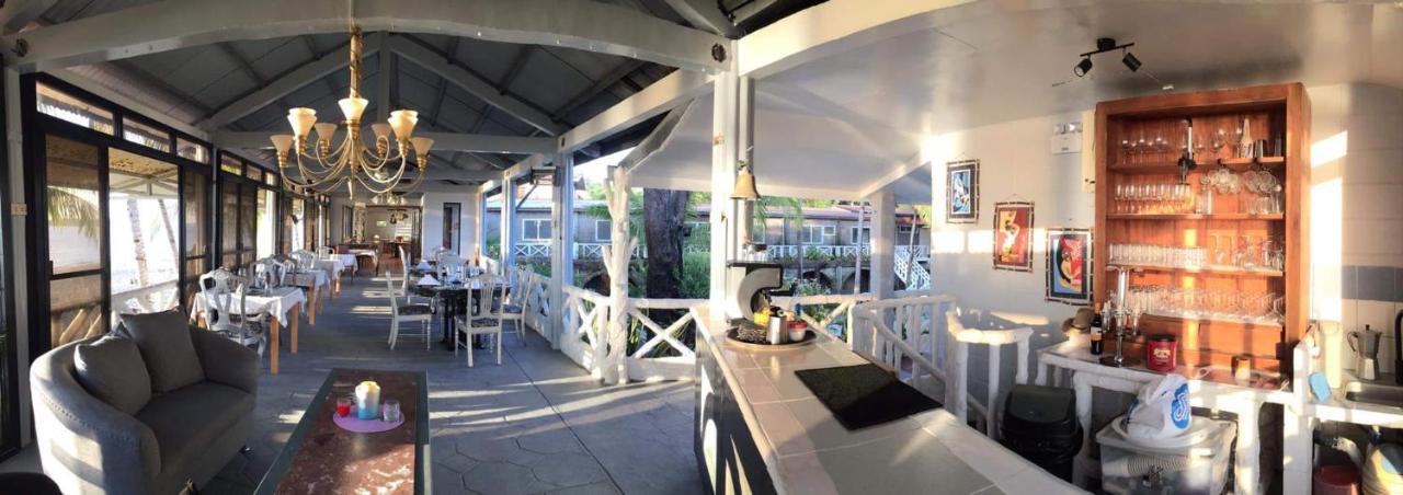 Sunbloom Beachfront Hotel And Restaurant Zambales Sinabacan Exteriör bild