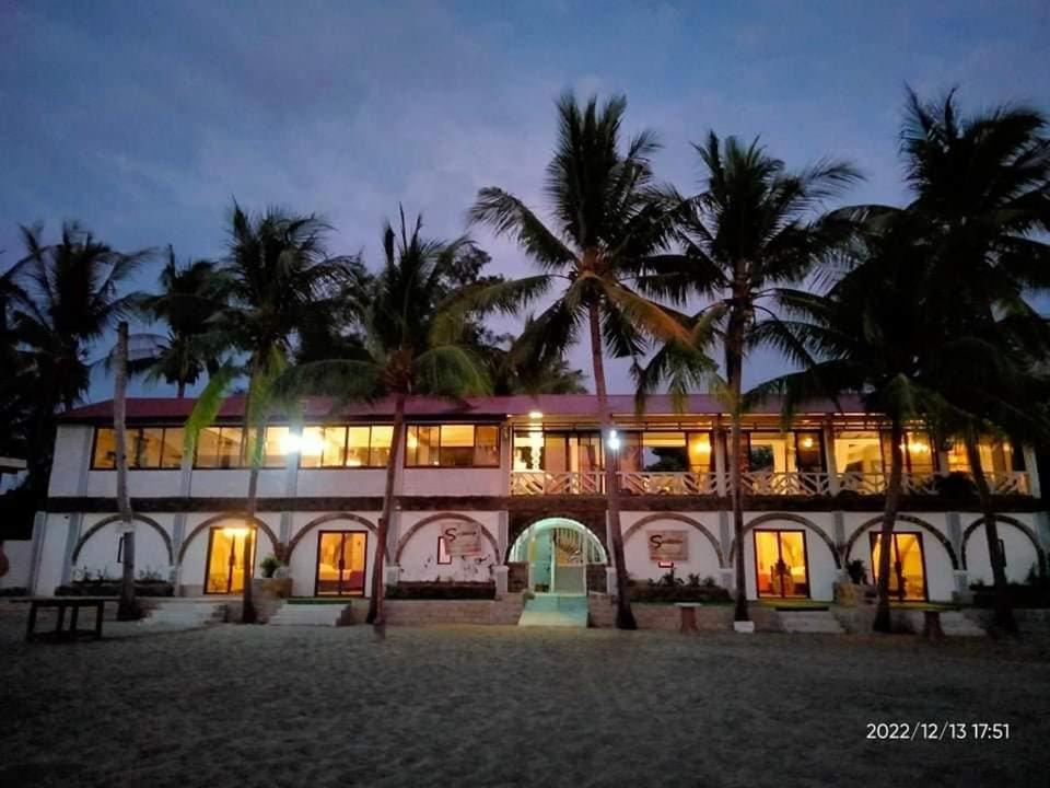 Sunbloom Beachfront Hotel And Restaurant Zambales Sinabacan Exteriör bild